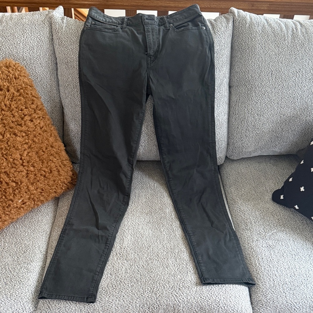 American Eagle Outfitters Men's Charcoal Gray Chinos flex 30x34